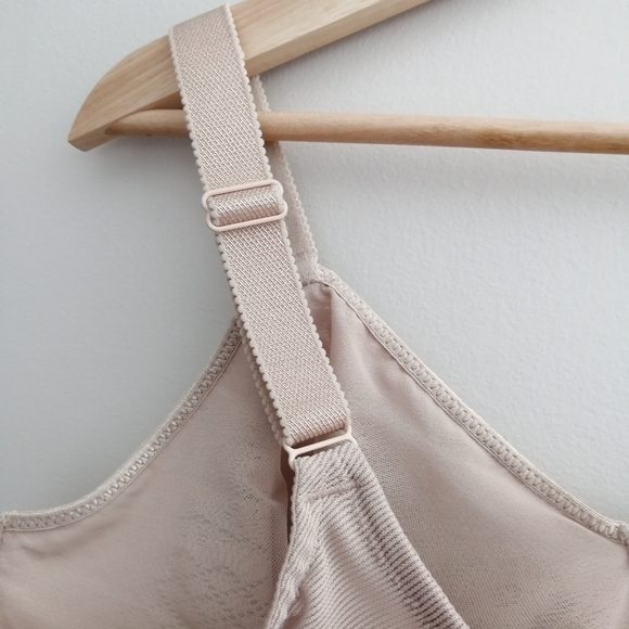 Wacoal Visual Effects Minimizer Lace Bra Plus Size 40H - Picture 11 of 16